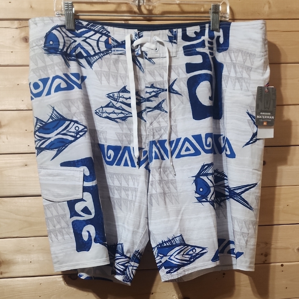 Quicksilver Waterman Board Shorts Size 38  NWT